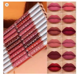 ملمع شفاه أحمر داكن